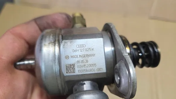 Pompe Haute Pression OEM 06H127025K Audi A4 B8 1.8 image 3