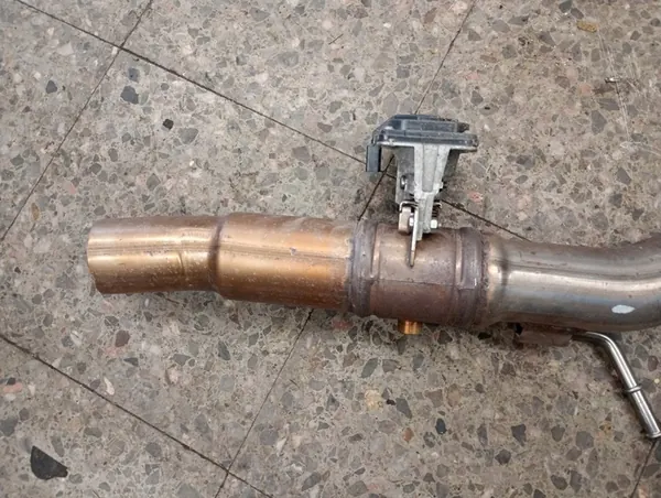 Vanne d'échappement Skoda OCTAVIA III 1.6TDI OEM 5.28128.01 image 2