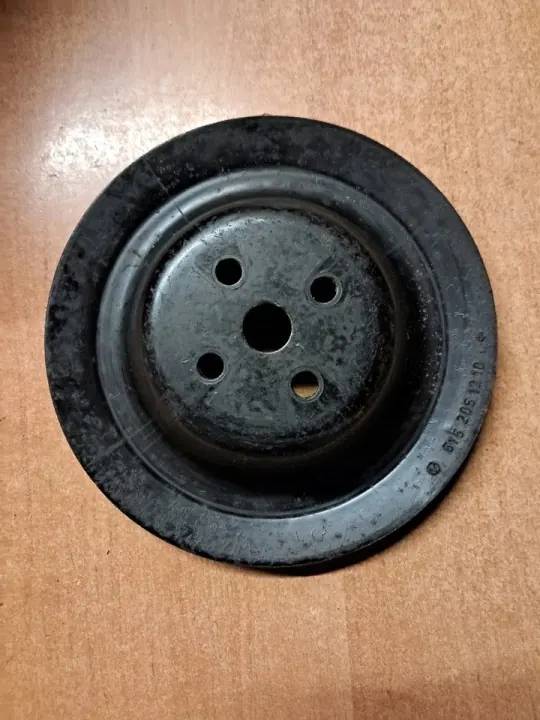 Polea Bomba de Agua OEM 6152051210 Mercedes W123 image 2