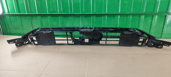 AUDI A6 C8 Radiator Grille Support 4K0807233G image 8