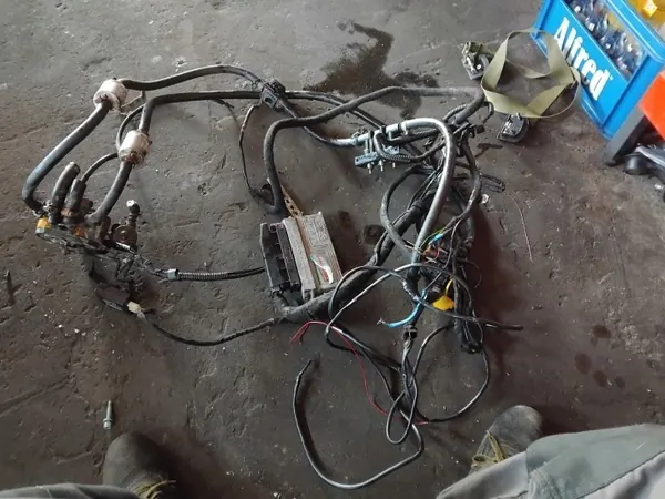 Kit LPG Stag OEM WEG-AMA030609999-300 Installation Avant image 2