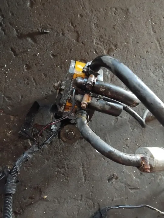 Kit LPG Stag OEM WEG-AMA030609999-300 Installation Avant image 3