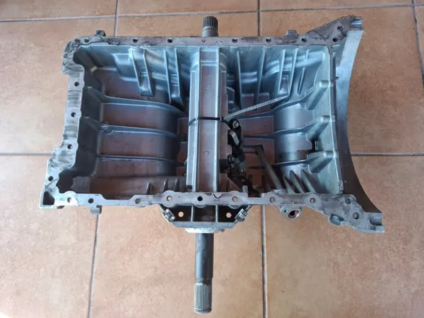 Cárter de aceite Mercedes OEM A6420141002 3.0 CDI image 2