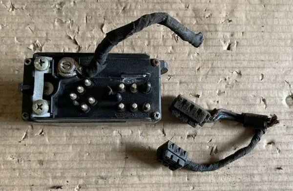 Relämoduuli Mercedes W202 0185457232 image 4