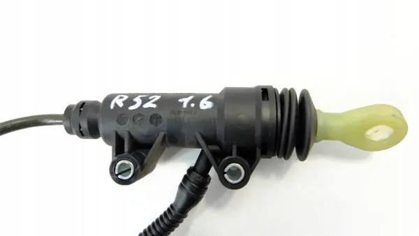 MINI COOPER R57 1.6d Kupplungspumpenleitung OEM 5774078 image 3