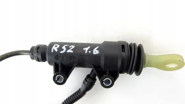 MINI COOPER R57 1.6d Kupplungspumpenleitung OEM 5774078 image 4