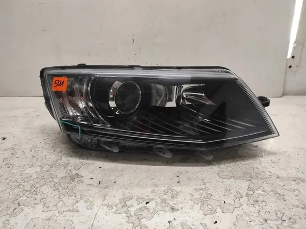 Farol Xenon Direito SKODA OCTAVIA 3 III 12-16 5E1941018B image 2