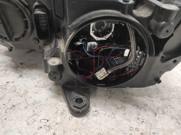 Farol Xenon Direito SKODA OCTAVIA 3 III 12-16 5E1941018B image 7