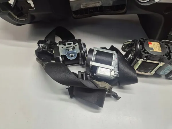 OEM AYN7244 Dashboard Airbag Mercedes E W207 image 7