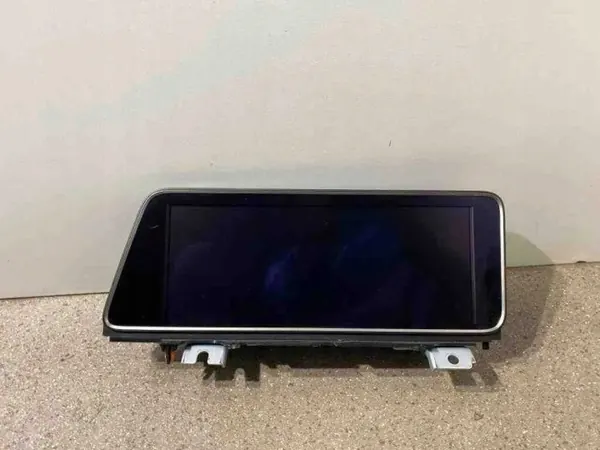 Lexus RX navigointinäyttö OEM 4688000800 - Käytetty image 3