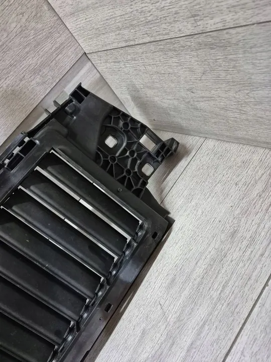 Grille de Ventilation Mercedes W214 A2145000000 image 4