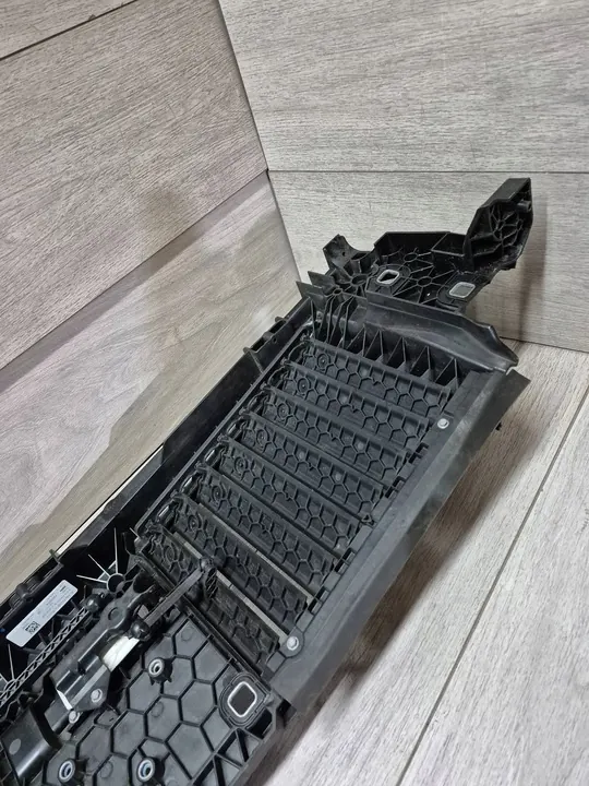 Grille de Ventilation Mercedes W214 A2145000000 image 7