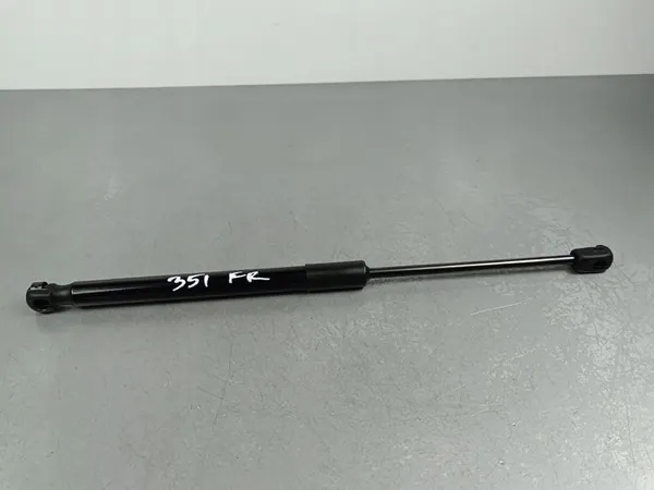 2024 KIA Niro Atuador do capô 81161AT000 image 1