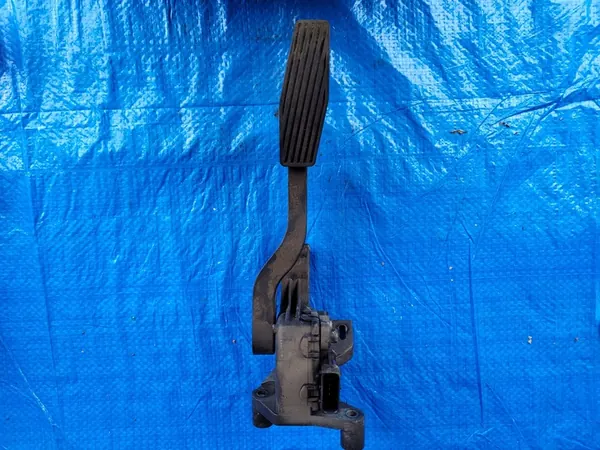 OPEL Meriva A Gaspedaal 93335443 image 2