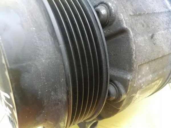 Compresor de AC MERCEDES W204 1.8 CGI A0022304511 image 5