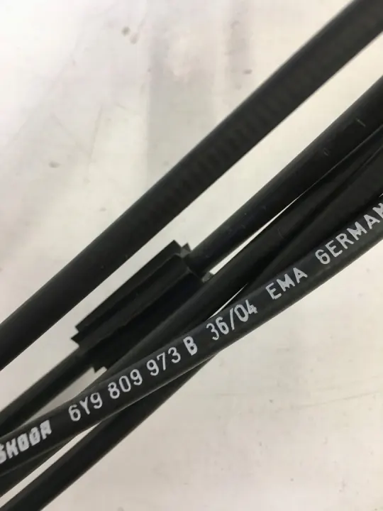 Poignée câble trappe à carburant OEM 6Y9809973B Skoda Fabia I image 4