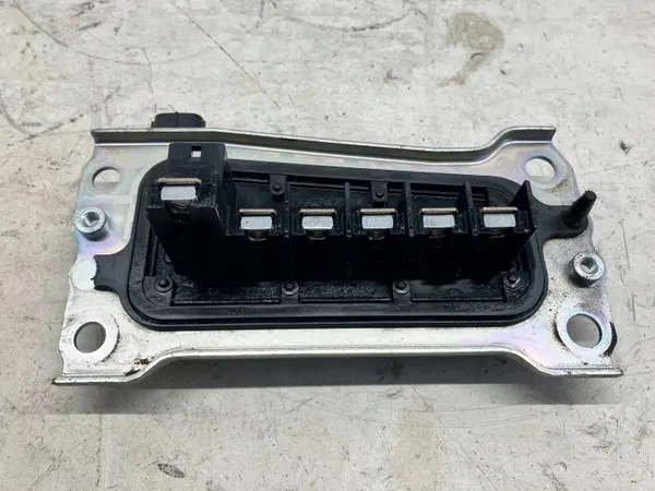 Conector de marchas do inversor OEM 25240 para RAV4 V 2.5 Híbrido image 3