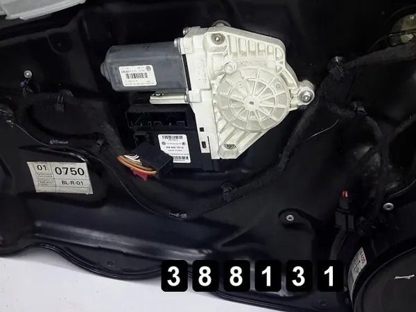 Regulador de ventana VW Passat OEM 3C1837755F Usado image 4