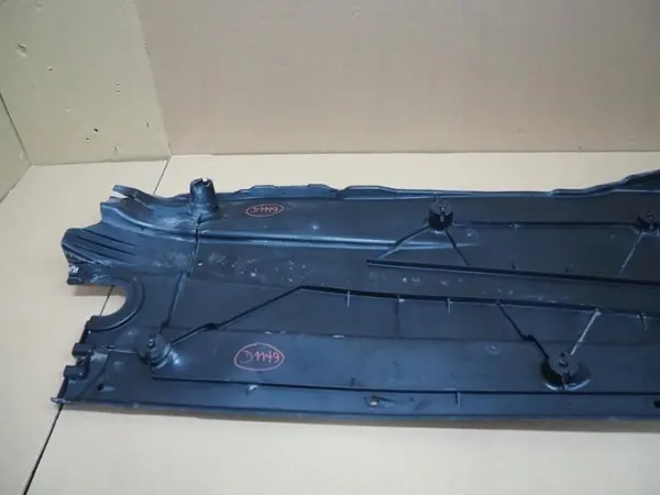 OEM 3Q0825201H Linker onderkastbeschermer VW Passat B8 image 6