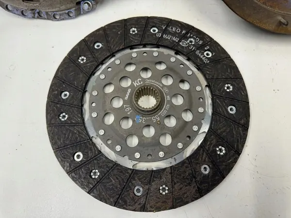 Opel Insignia A 2010 Flywheel OEM 55576200 image 6