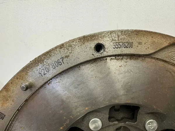 Opel Insignia A 2010 Flywheel OEM 55576200 image 8