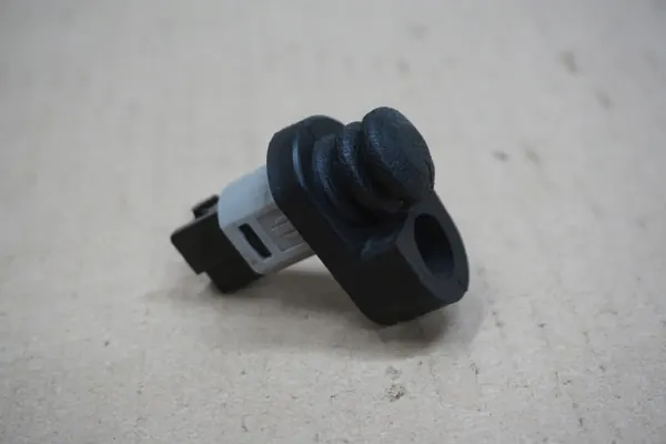 Contacteur de Porte Nissan PATROL GU4 Pièce OEM image 2