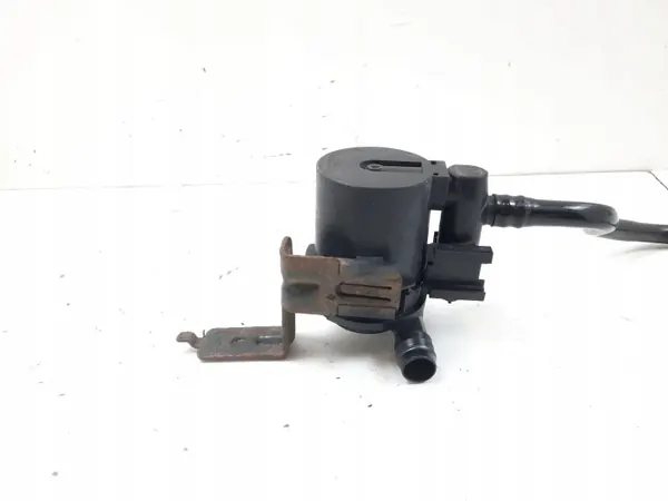 Soupape de ventilation réservoir OEM MAM66875 Cadillac image 3