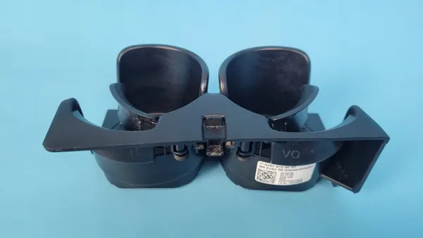 Mercedes EQE 350+ Getränkehalter OEM A2978109000 image 6
