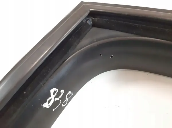 Takaluukun ikkunakehys Audi RS6 C6 2008 4F0867415C image 6