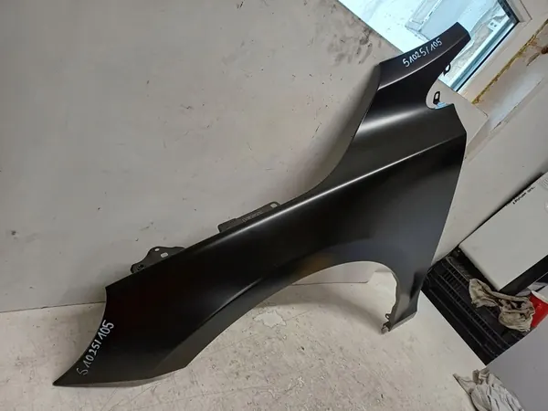 VOLVO V40 12- Paraurti Anteriore Sinistro 31301261 image 3