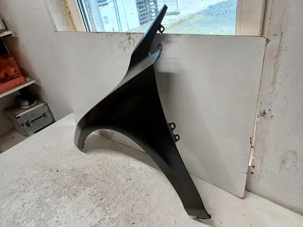 VOLVO V40 12- Paraurti Anteriore Sinistro 31301261 image 4