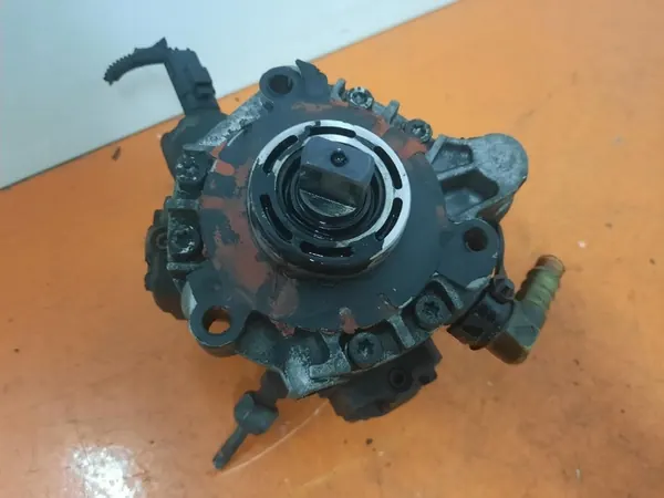 Ford OE 9683624080 Brandstofpomp image 4