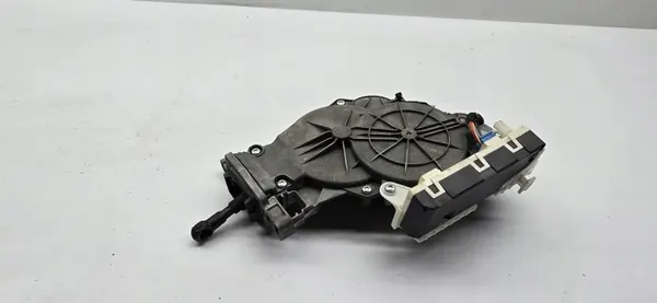 Bagageluckans aktuatormercedes E-klass W213 OEM A2137605600Q8 image 2