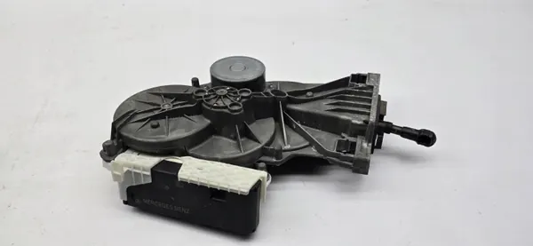 Bagageluckans aktuatormercedes E-klass W213 OEM A2137605600Q8 image 3