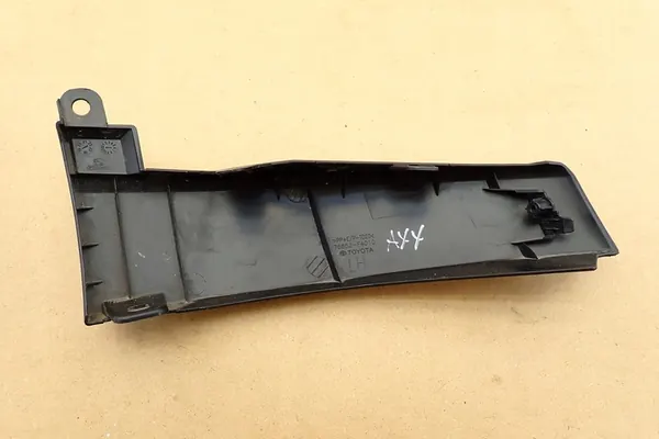 Toyota C-HR Etuvasen Puskuri Koriste 76852F4010 LH OE image 6