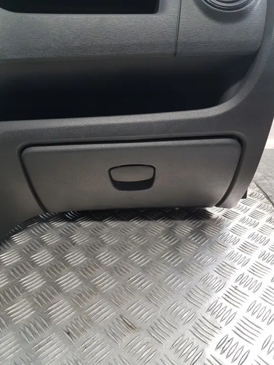 OEM 681004169R Salpicadero con Rejillas y Guantero Dacia Dokker image 3