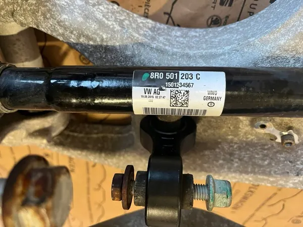 Audi A8 D4 3.0TDI Vasen Taka Ripustusvarsi OEM 4H0505431D image 7