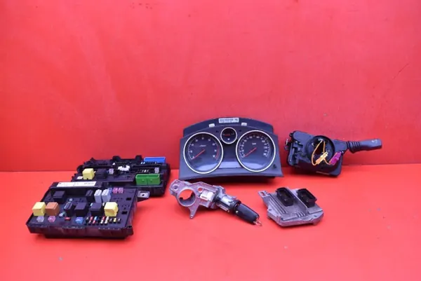 IMMO Computer Set OEM 12230740 FAHF Opel Astra III image 2