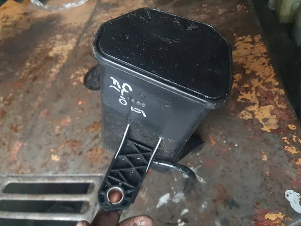 Sécheur Filtre à Charbon Renault CLIO II 98-2001 image 4