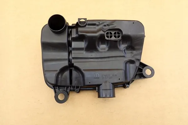 FIAT 500 1.0 Ilmansuodattimen Kotelo OEM Mopar 52149229 image 7