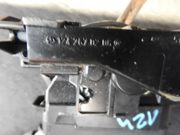 Levier de vitesses OEM 1242670206 pour Mercedes W124 image 3