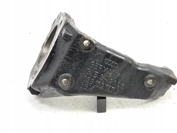 VW T4 1.9 TD ABL Injectiepompbeugel OEM 028130147J image 5