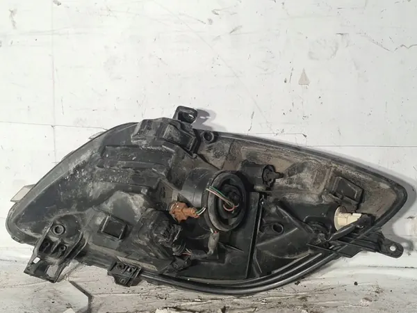 Faros derecho Toyota Yaris II image 3