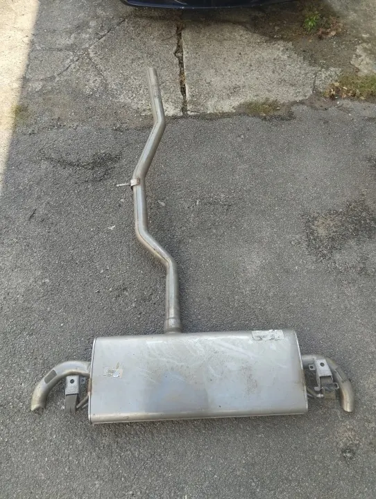 Volvo OEM 32335171 Auspufftopf & Rohr - Gebraucht image 2