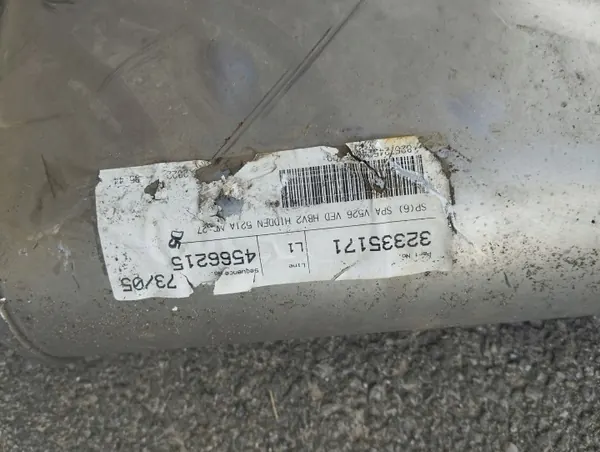 Volvo OEM 32335171 Auspufftopf & Rohr - Gebraucht image 3