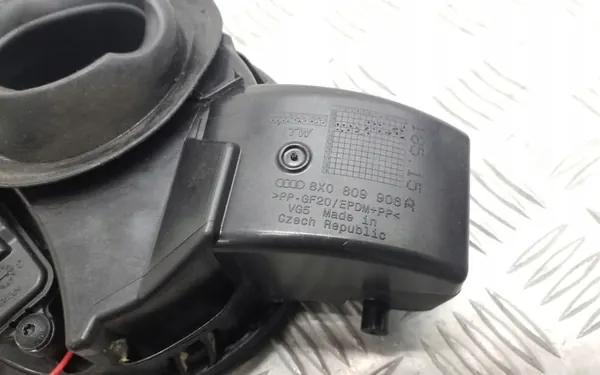 AUDI A1 8X BRÄNSLELOCK 8X0809906A LY9K image 6