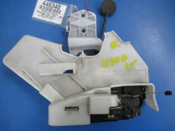 VW Polo 9N Linke Hintertürschloss Elektrisch OEM 3B4839015AG image 2