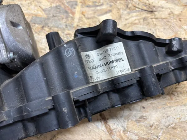 Collecteur d'admission Audi A6 C6 3.0 TDI OEM 059129712P image 3