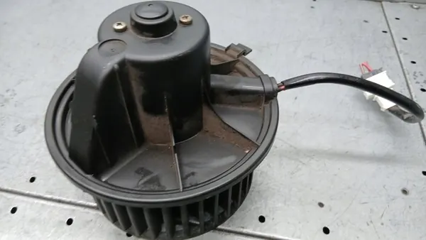 Ventilador de aquecimento VW T4 2.5TDI 00-03 701819021B image 7