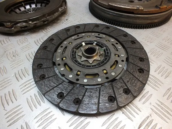 OPEL ZAFIRA C III Kaksimassavauhtipyörä 1.4 Turbo image 6